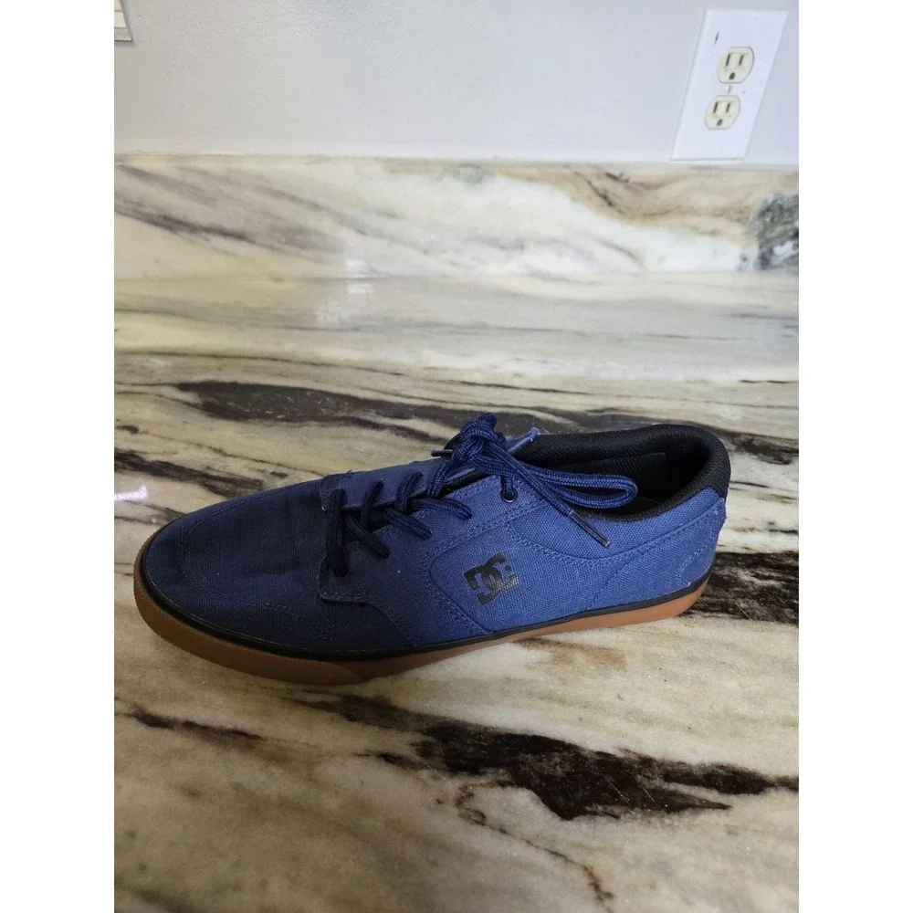 DC‎ Nyjah Vulc TX Skateboard Shoes Blue Gum Sole Men's Sz 9